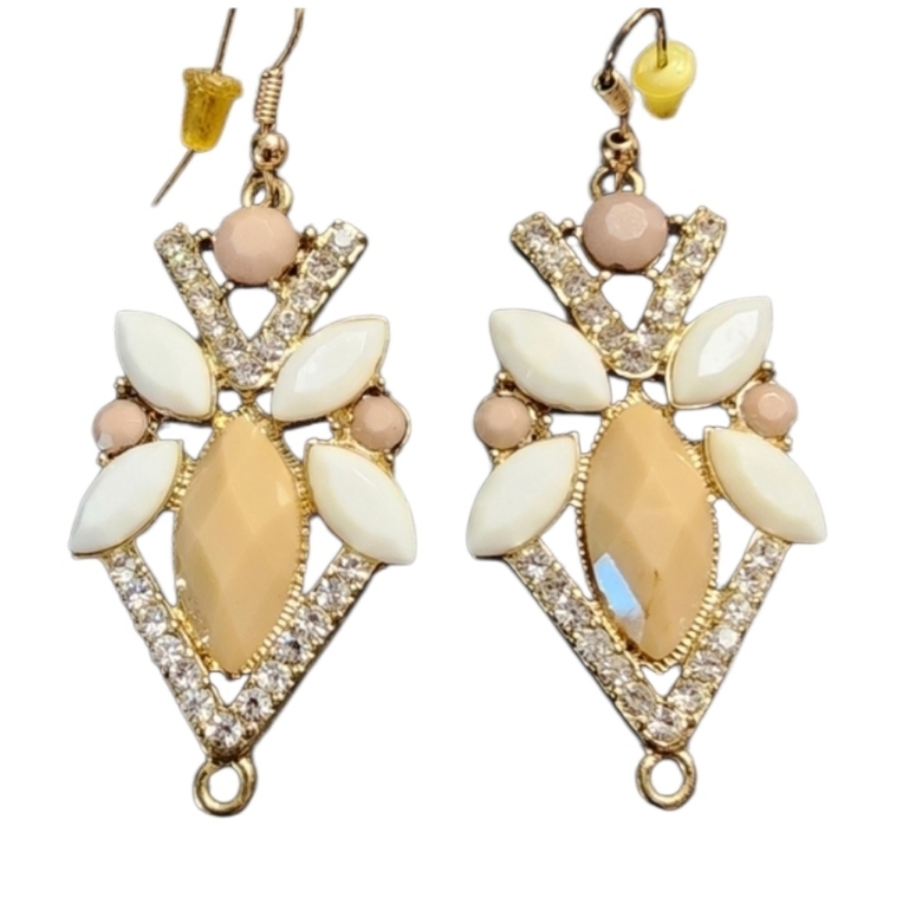 Goldtone Elegant Earrings